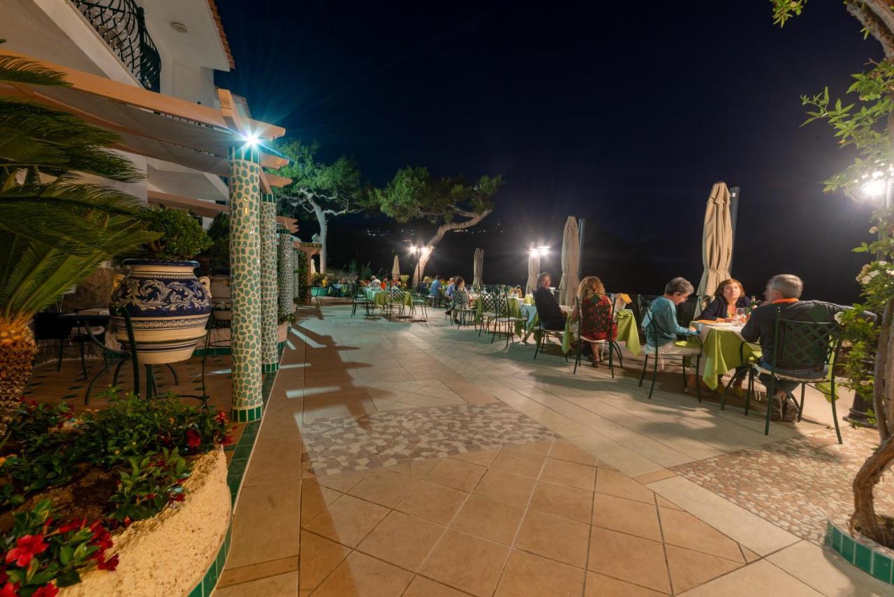 Hotel Villa Bianca Forio  Exterior photo