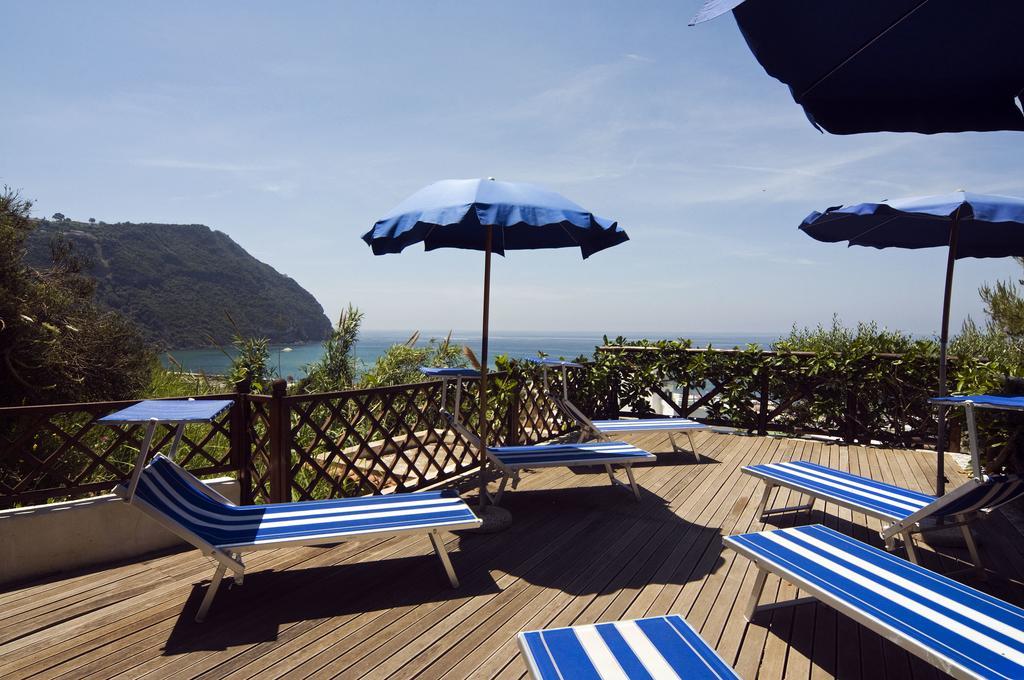 Hotel Villa Bianca Forio  Exterior photo